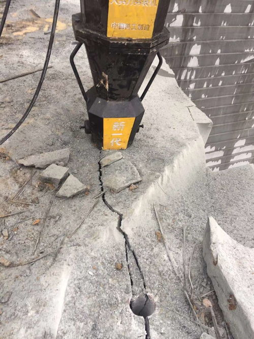 兰州西固区桥梁桥台施工，如何选择专业的愚公斧破石设备供应商